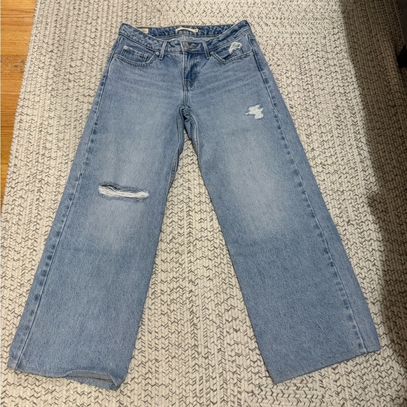 Free People x Levi’s Low Loose Jeans – This and That - Picture 2 of 8